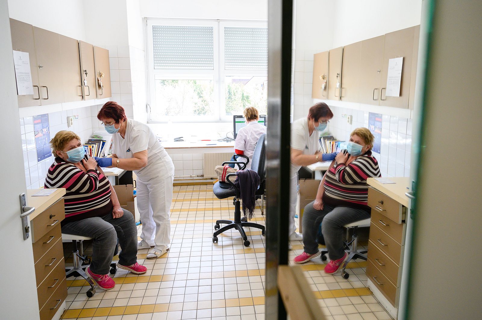 Hétvégén is folyamatosan oltottak Székesfehérváron